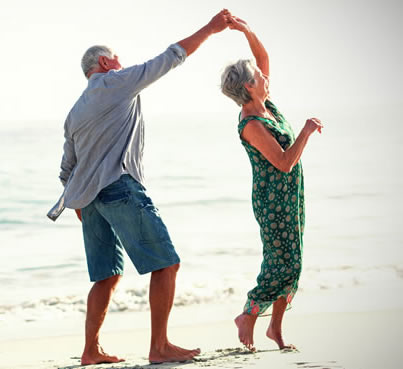 couple de seniors qui profitent de la vie grâce au viager garanti